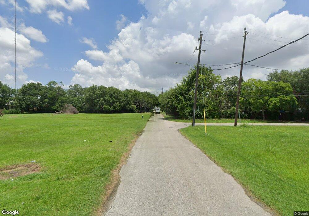 1 Fan Nolan Ave, Houston, TX 77028 - photo 1