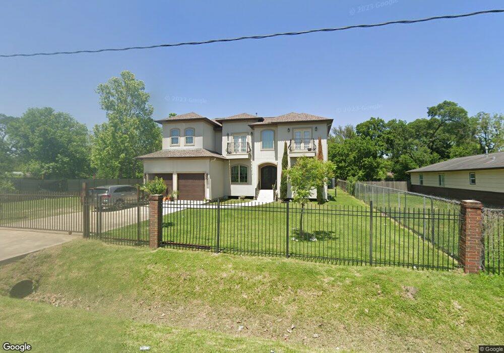 778 W Rittenhouse Rd, Houston, TX 77091 - photo 1