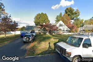 60 Flamehill Rd, Levittown, PA 19056