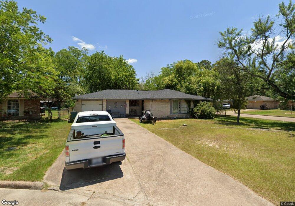 9202 Brackley Ln, Houston, TX 77088 - photo 1