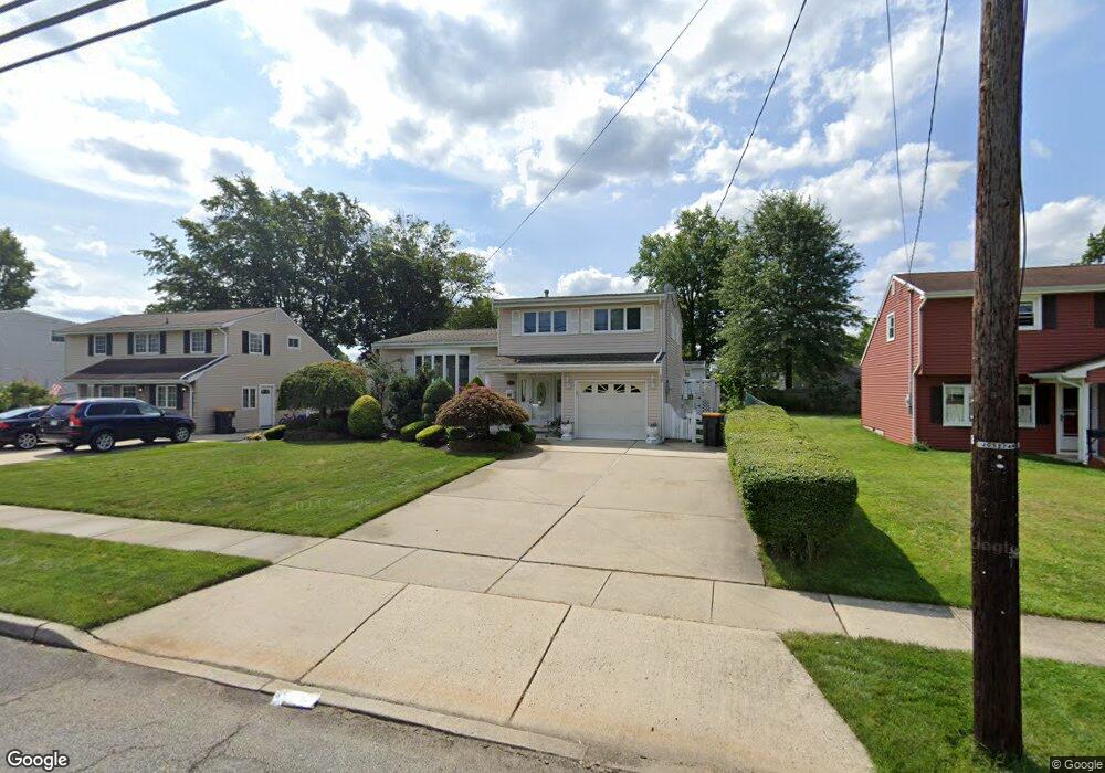 131 Throckmorton Ln, Old Bridge, NJ 08857 - photo 1