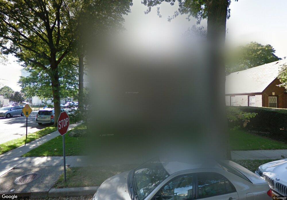 17 S 8th St, New Hyde Park, NY 11040 - photo 1