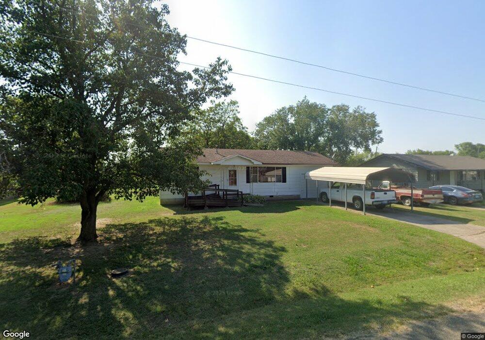 605 S Oklahoma Ave, Haskell, OK 74436 - photo 1