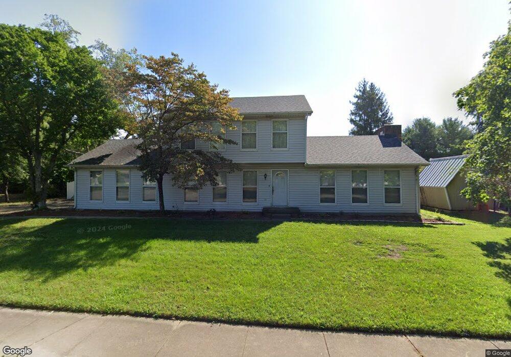 3843 Mockingbird Dr, Columbus, IN 47203 - photo 1