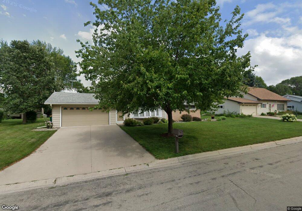 1017 Swanhill Dr, Albert Lea, MN 56007 - photo 1