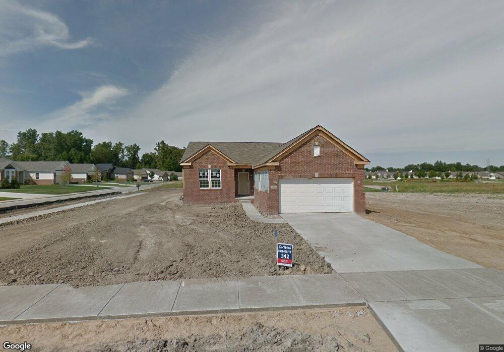 23990 Manistee Ln, Flat Rock, MI 48134 - photo 1