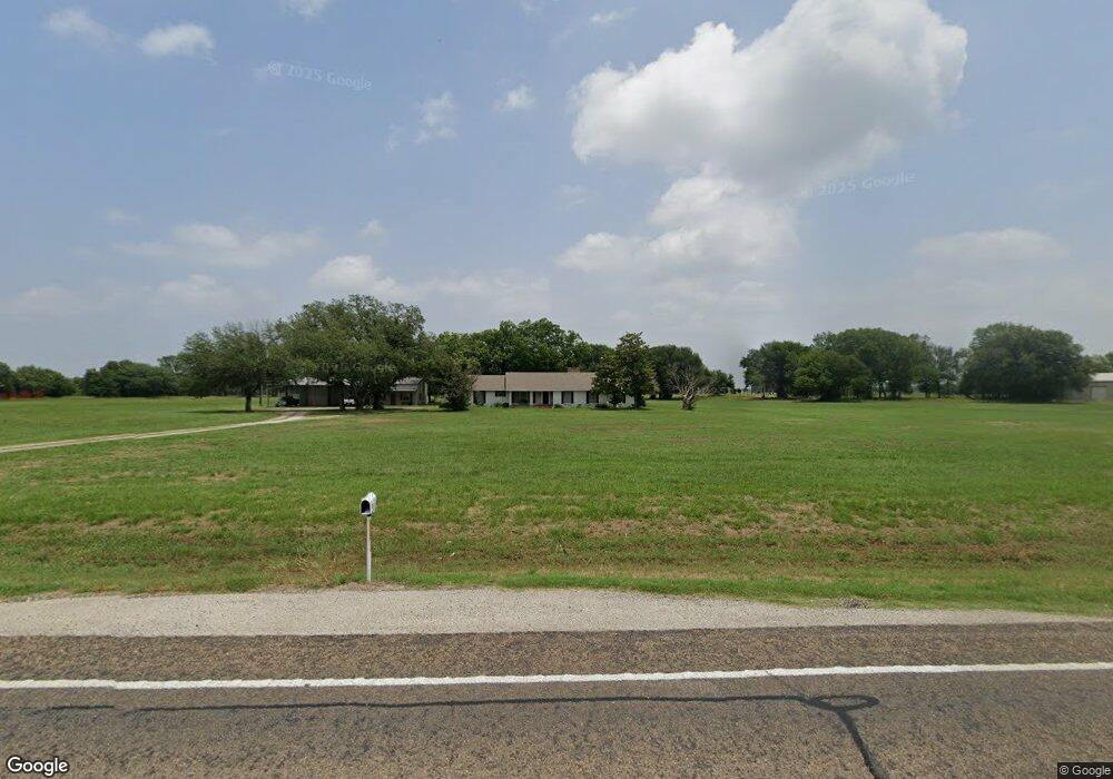 215 N Spikes Rd, Corsicana, TX 75110 - photo 1