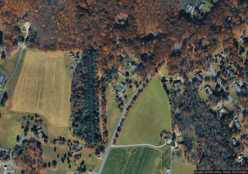 455 Mechlin Corner Rd, Pittstown, NJ 08867 - photo 1