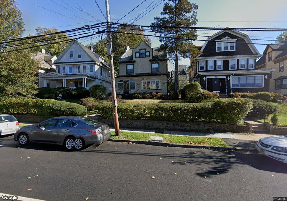 568 Lincoln Ave, Orange, NJ 07050 - photo 1