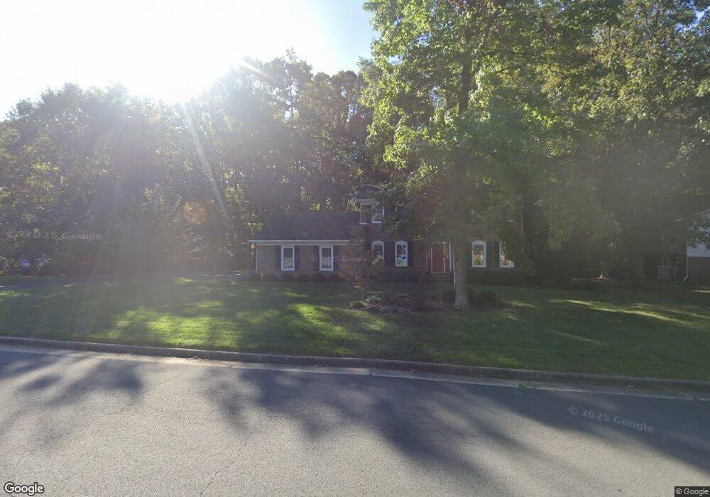 12733 Marboro Ln, Fairfax, VA 22033 - photo 1