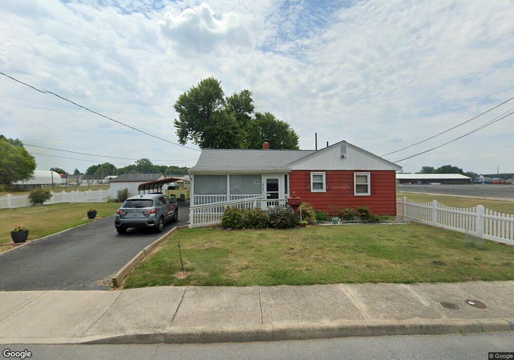 121 W Milby St, Harrington, DE 19952 - photo 1