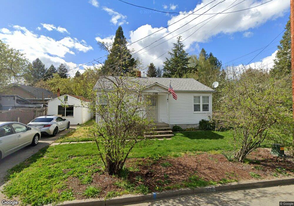 708 NW 2nd St, Grants Pass, OR 97526 - photo 1