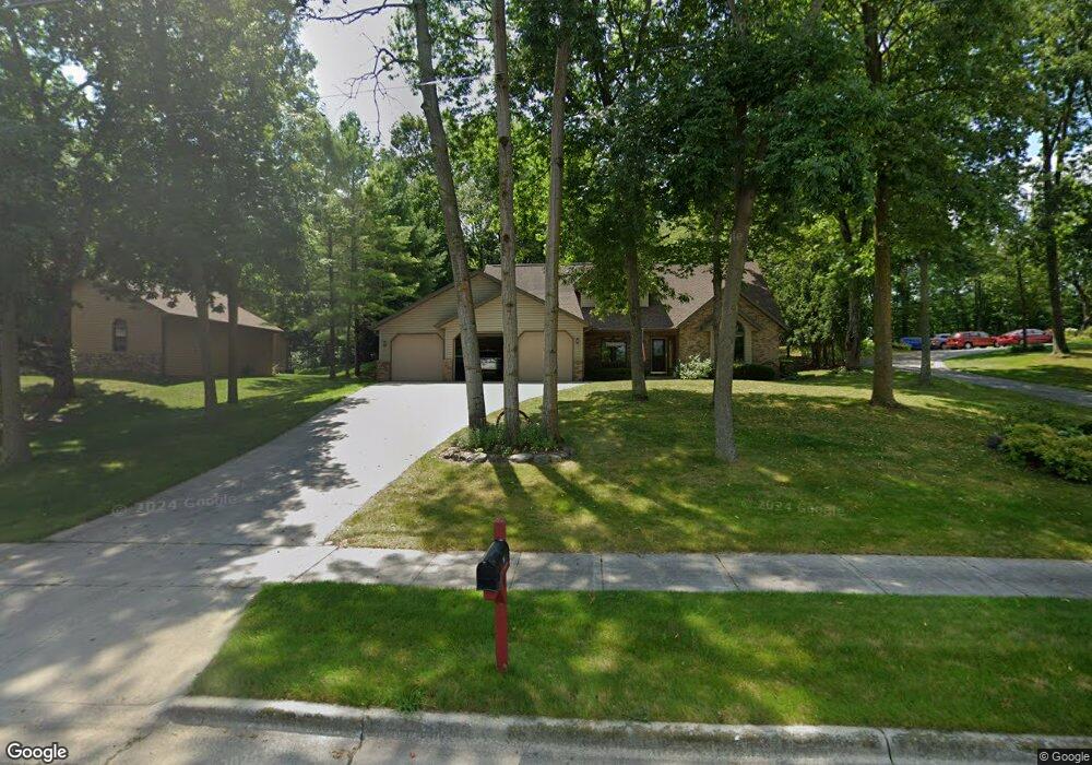 215 Bonnie Ln, Kewaskum, WI 53040 - photo 1