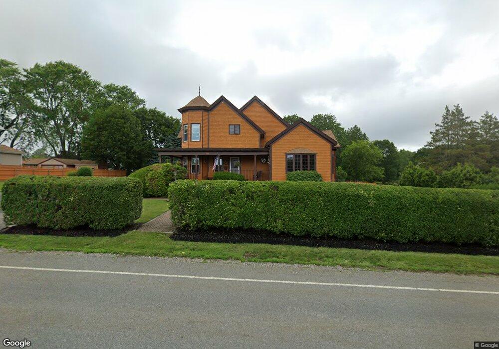 270 Read St, Somerset, MA 02726 - photo 1