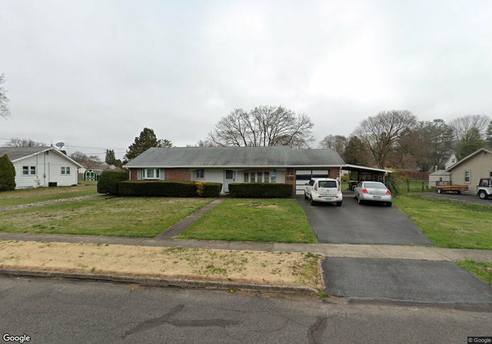 732 Fairmount Rd, Riegelsville, PA 18077 - photo 1