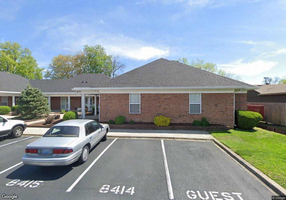 8425 Elsie Ct unit 8425, Louisville, KY 40228 - photo 1