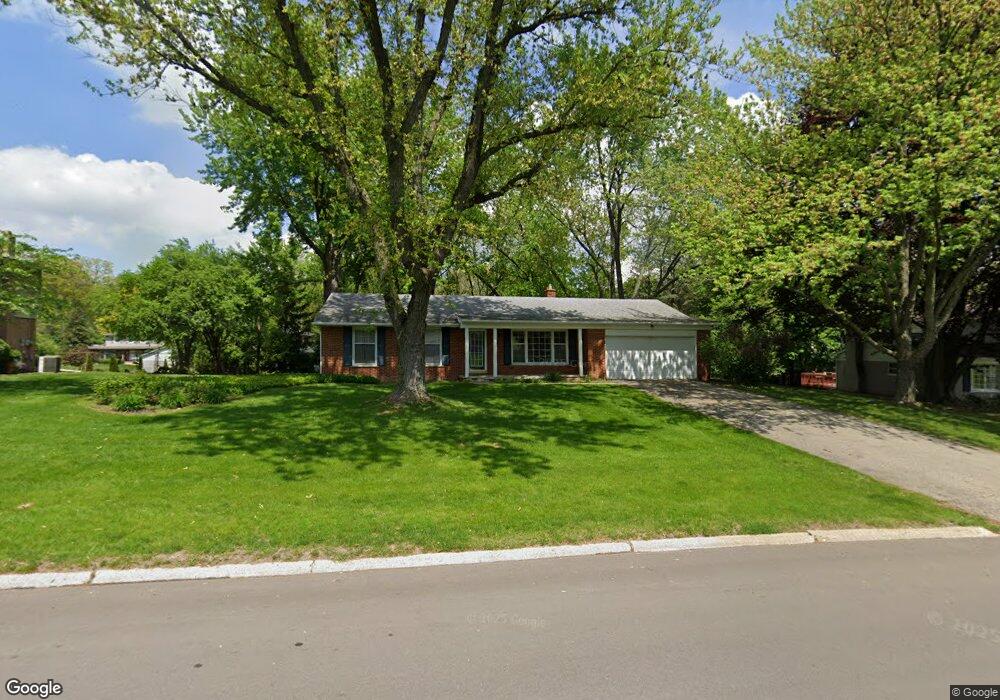 2641 Aspen Ln, Bloomfield Hills, MI 48302 - photo 1