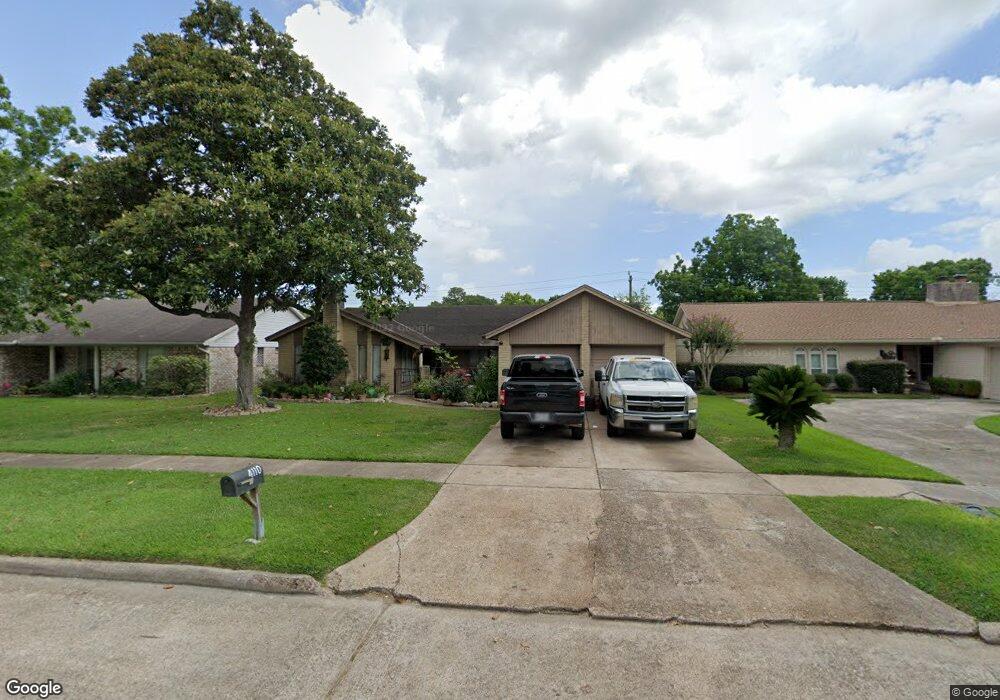 4110 R V Mayfield Dr, Houston, TX 77088 - photo 1
