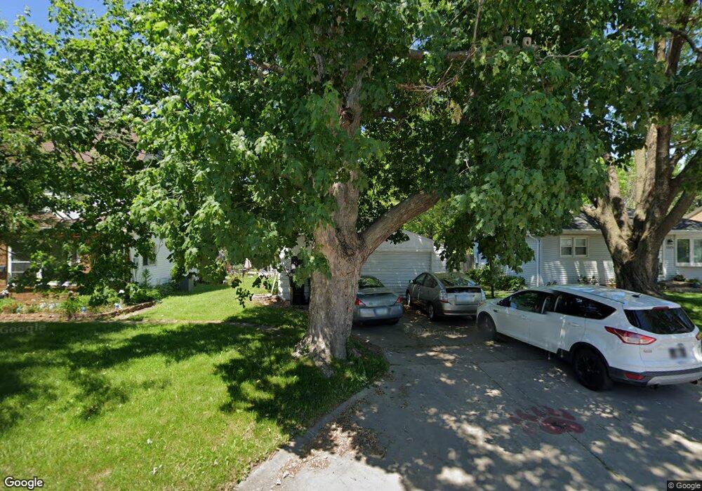 1609 W 7th St, Cedar Falls, IA 50613 - photo 1