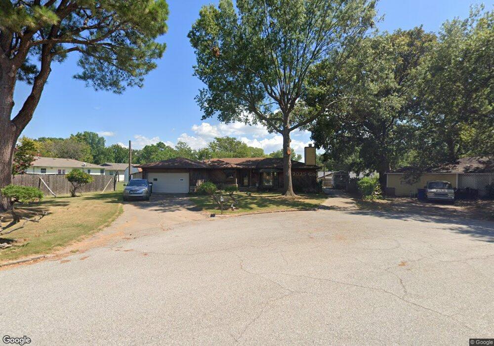 1711 S Cedar Ave, Broken Arrow, OK 74012 - photo 1