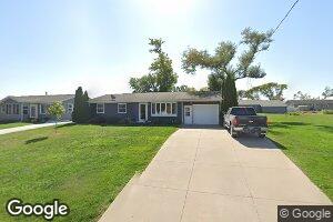 106 Johnson St SW, Shellsburg, IA 52332