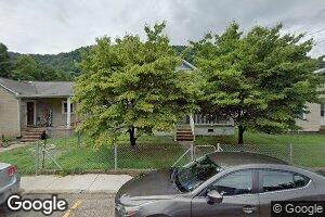319 4th Ave, Glasgow, WV 25086