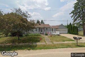 202 S 5th Ave, Forreston, IL 61030