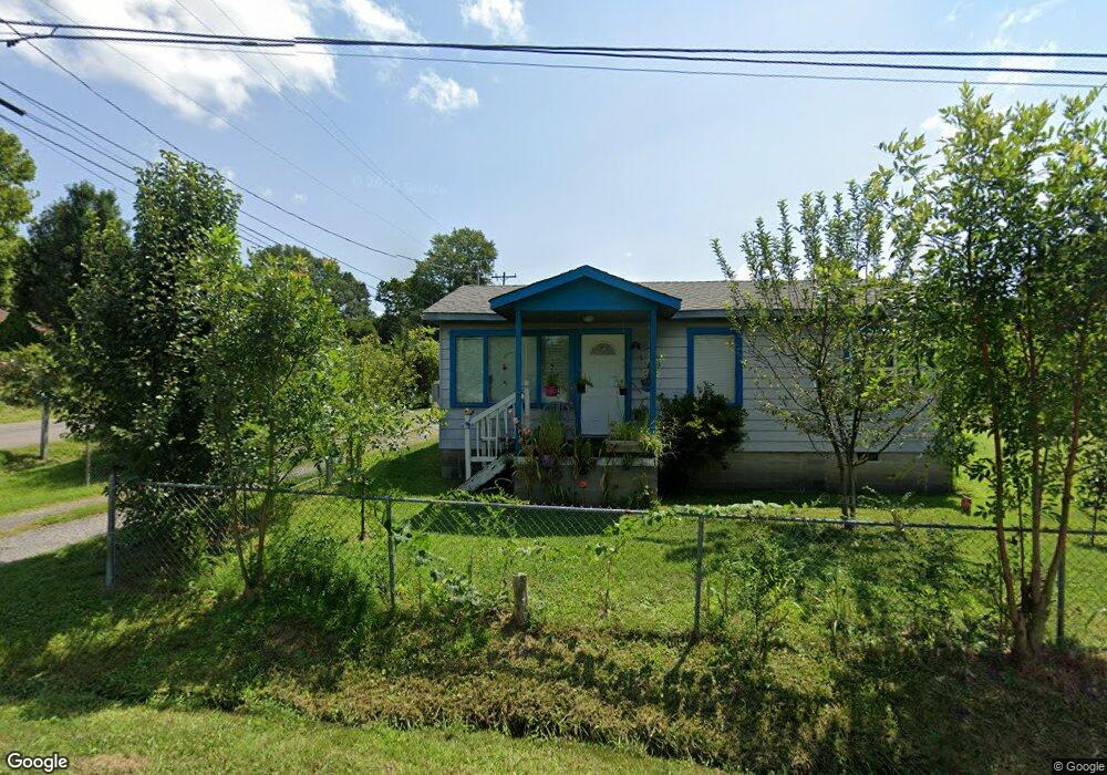 300 Stanley St, Dalton, GA 30721 - photo 1