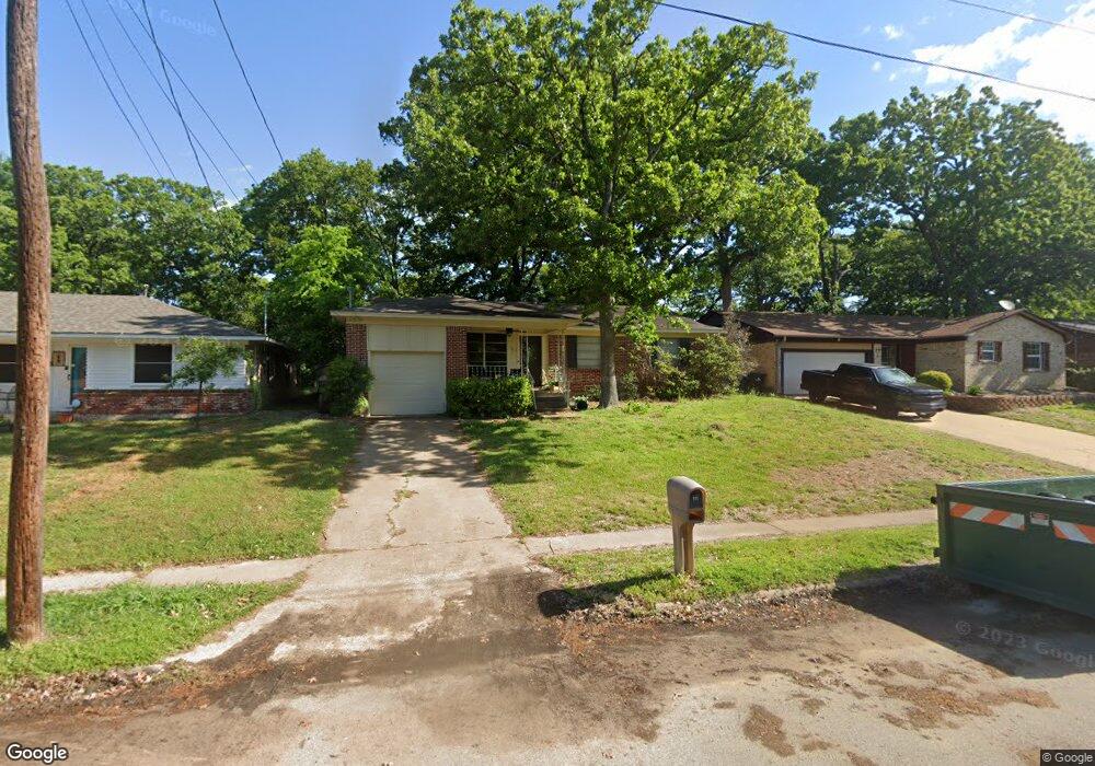 111 Mark Dr, Denison, TX 75021 - photo 1