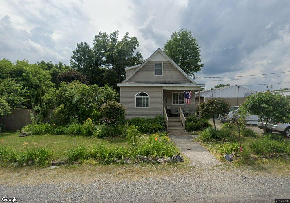 562 Notre Dame St, Schenectady, NY 12306 - photo 1