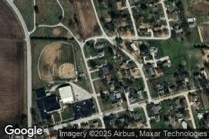 702 N Vine St, Windsor, IL 61957