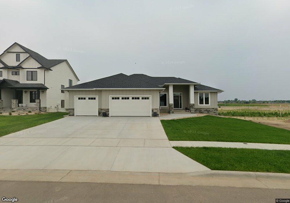 5509 E Daybreak Cir, Sioux Falls, SD 57110 - photo 1