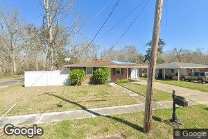 2200 Reunion Dr, Violet, LA 70092