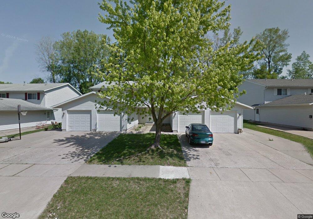 1360 Daleview Dr unit 4, Marion, IA 52302 - photo 1