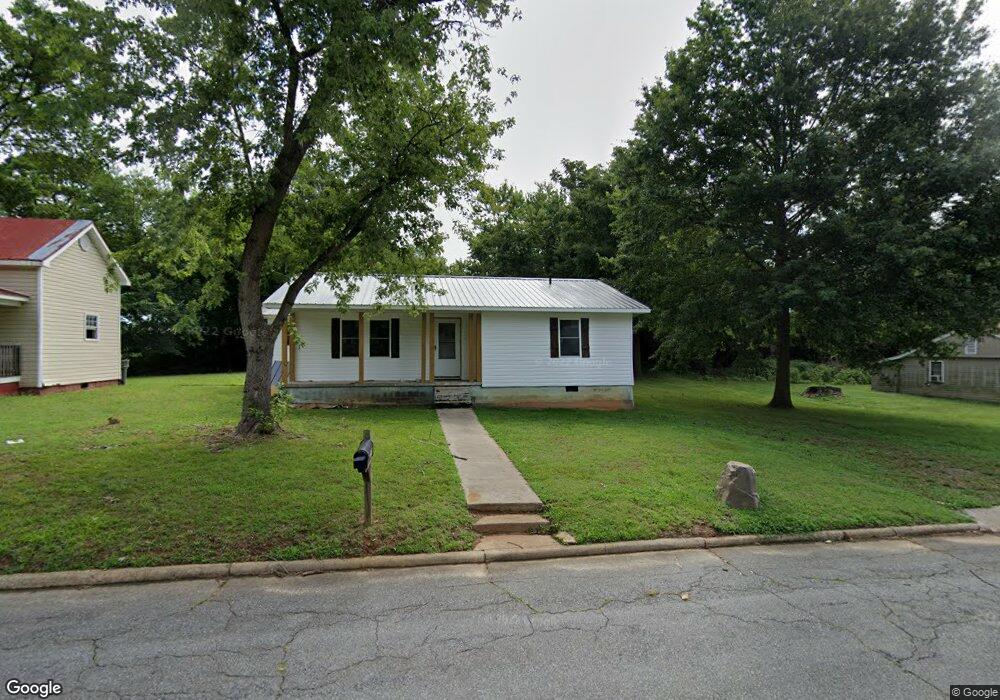 510 Mccoy St, Reidsville, NC 27320 - photo 1