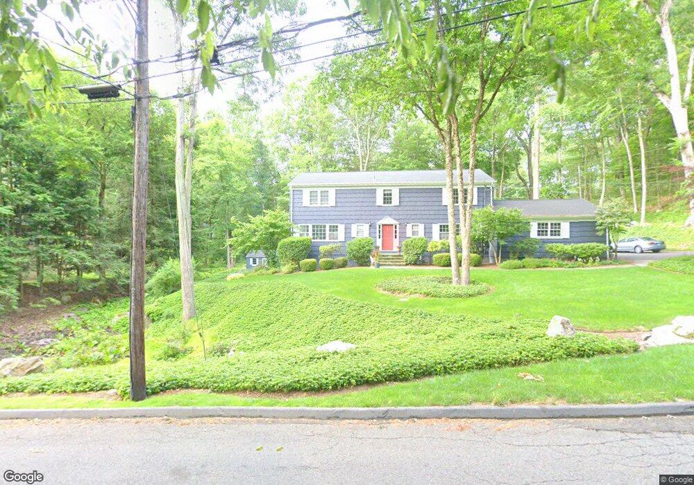 61 Boulder Brook Dr, Stamford, CT 06903 - photo 1