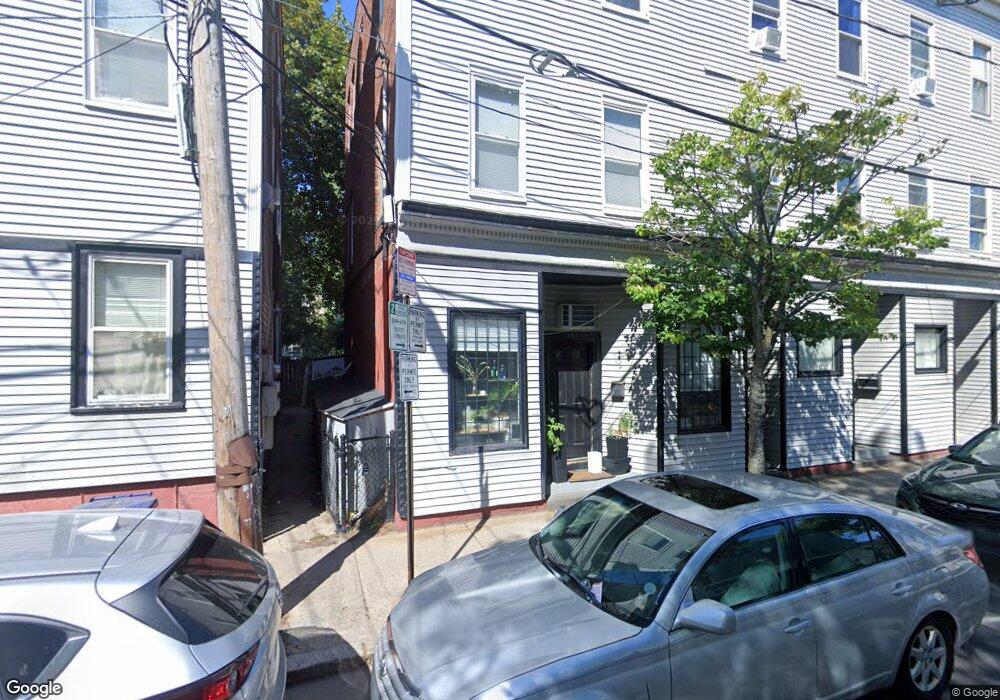 145 Columbia St unit 2L, Cambridge, MA 02139 - photo 1