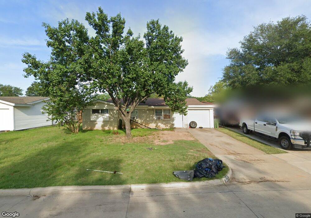837 Jerry Ln, Bedford, TX 76022 - photo 1