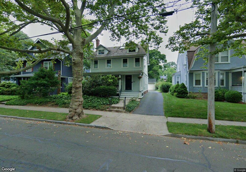 240 W Rock Ave, New Haven, CT 06515 - photo 1