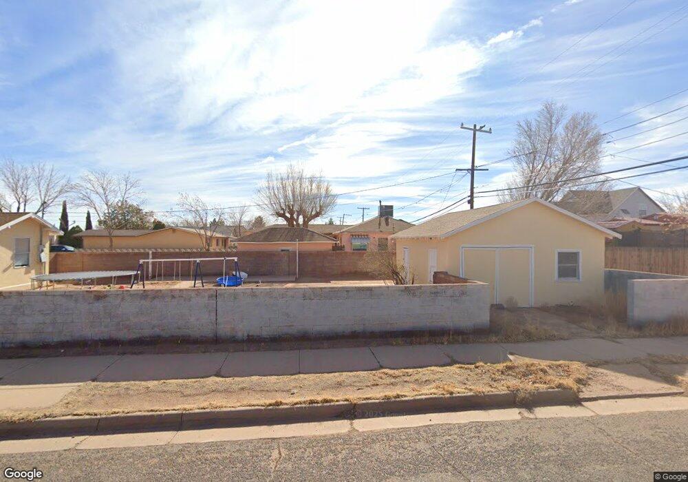 517 W Cherry St, Winslow, AZ 86047 - photo 1