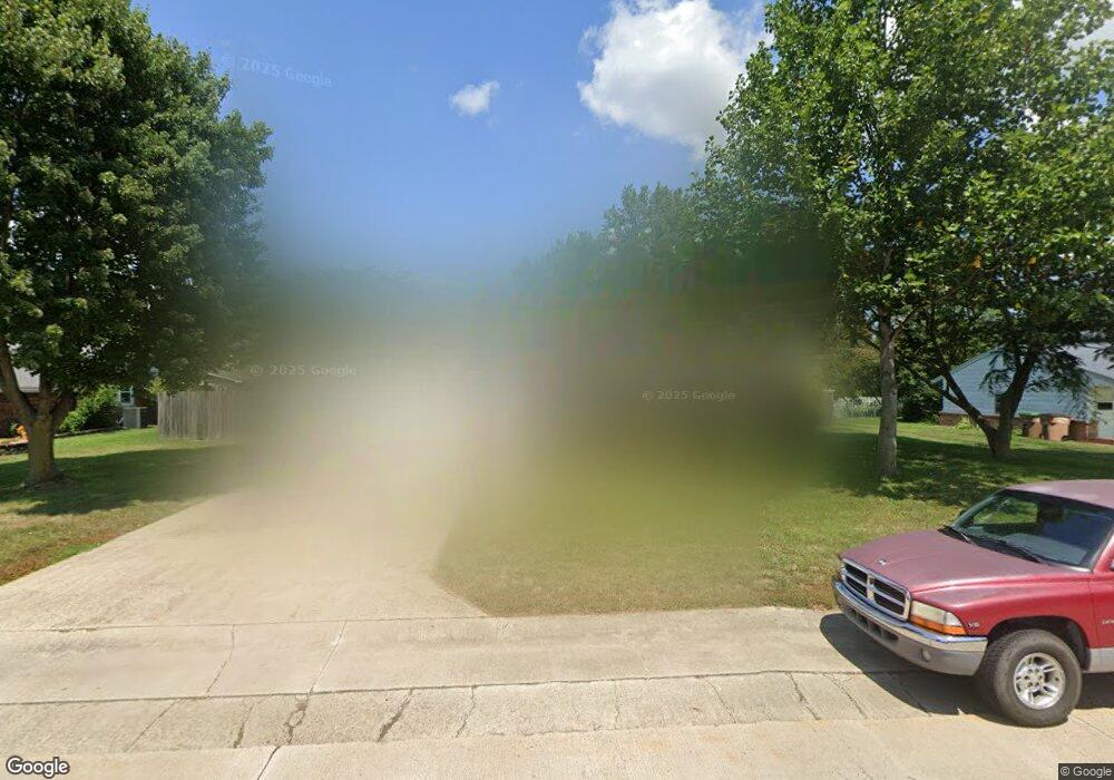 1412 Audubon Dr, Columbus, IN 47203 - photo 1