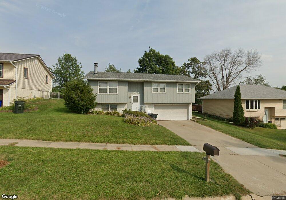 1625 29th St NW, Cedar Rapids, IA 52405 - photo 1