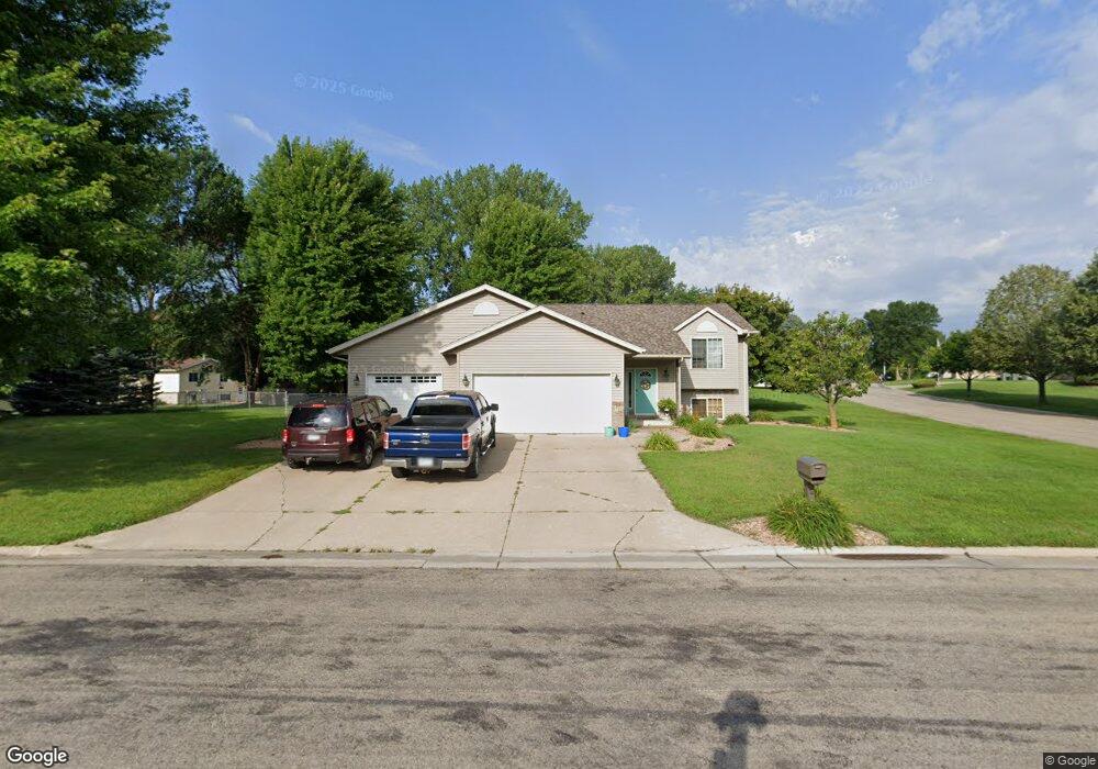 1711 Garfield Ave, Albert Lea, MN 56007 - photo 1