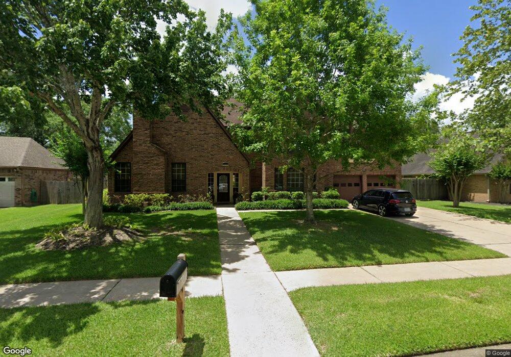 1413 W Castlewood Ave, Friendswood, TX 77546 - photo 1