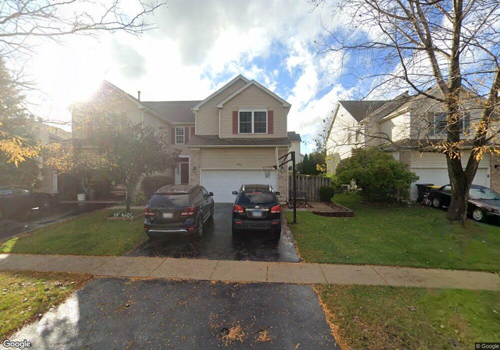 1033 Viewpoint Dr, Lake In the Hills, IL 60156 - photo 1