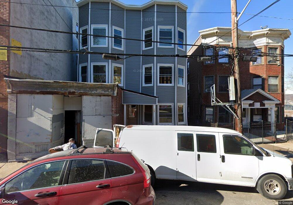 115 Stanley Ave unit 3R, Yonkers, NY 10705 - photo 1