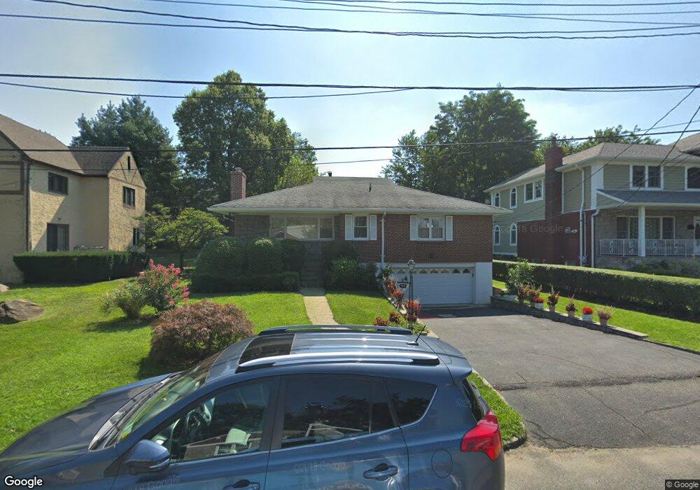 40 Algonquin Rd, Yonkers, NY 10710 - photo 1