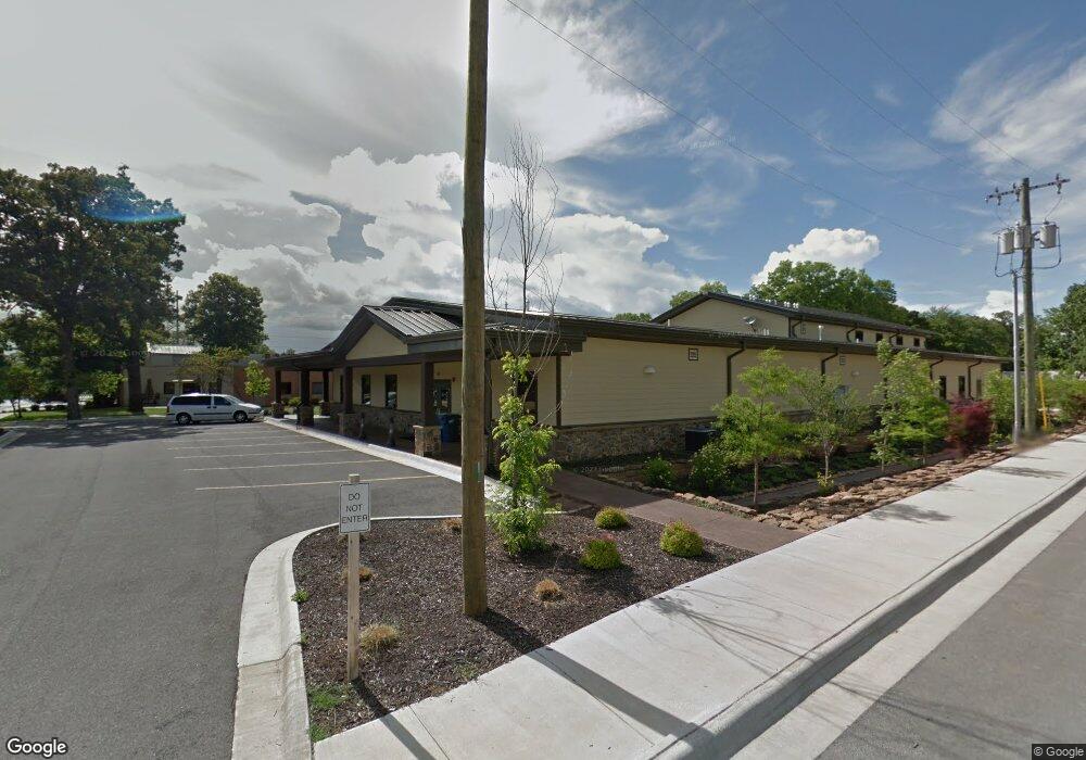 814 NW 8th St, Bentonville, AR 72712 - photo 1