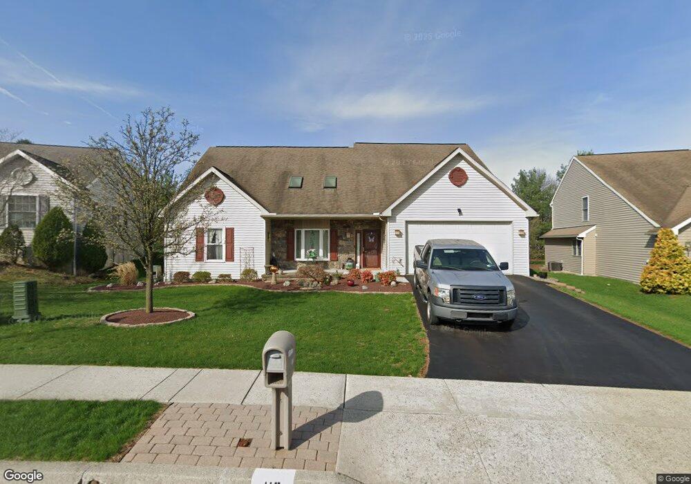 110 Day Lily Dr, Reading, PA 19608 - photo 1