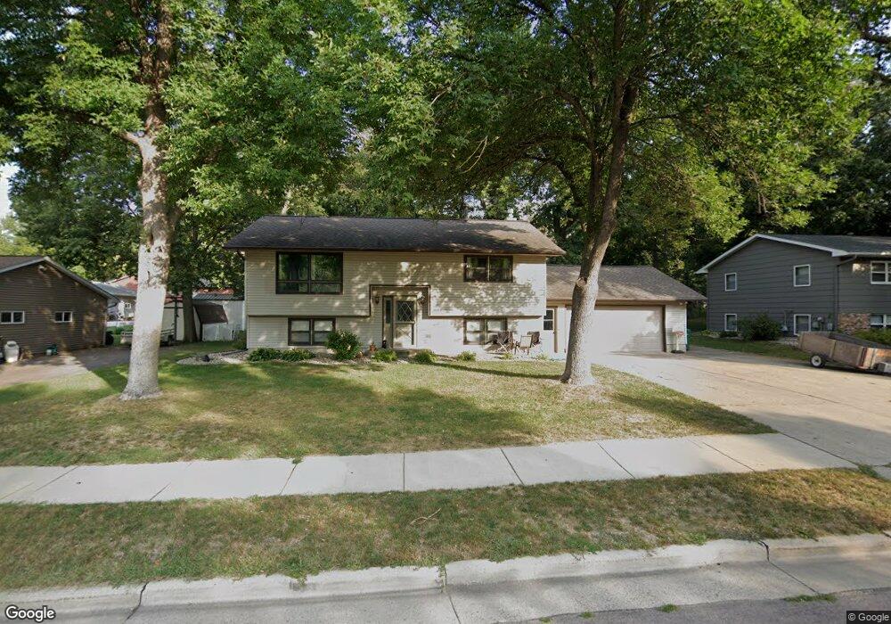 1118 16th St S, New Ulm, MN 56073 - photo 1